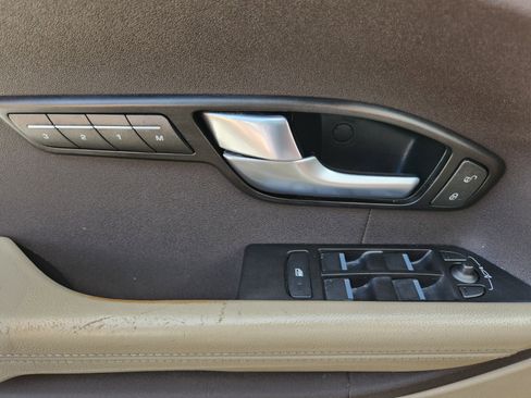 Used 2015 Land Rover Range Rover Evoque Pure Plus image 14