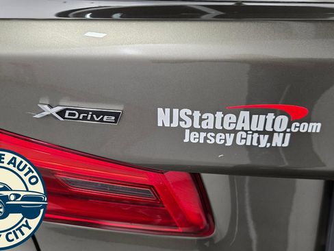 Used 2018 BMW 530i xDrive w/ Premium Package image 35