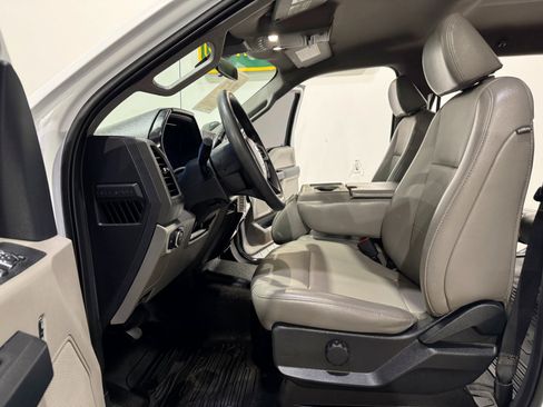 Used 2022 Ford F250 XL w/ STX Appearance Package image 12