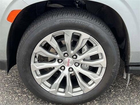 Certified 2024 GMC Yukon Denali image 10