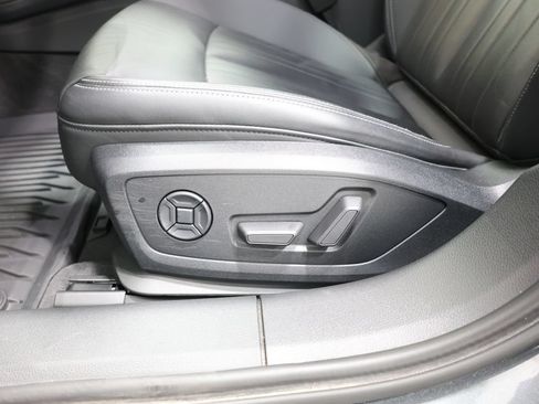 Used 2019 Audi A6 3.0T Premium Plus w/ Premium Plus Package AWD/4WD image 14
