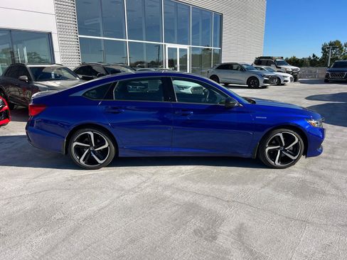 Used 2022 Honda Accord Sport image 4