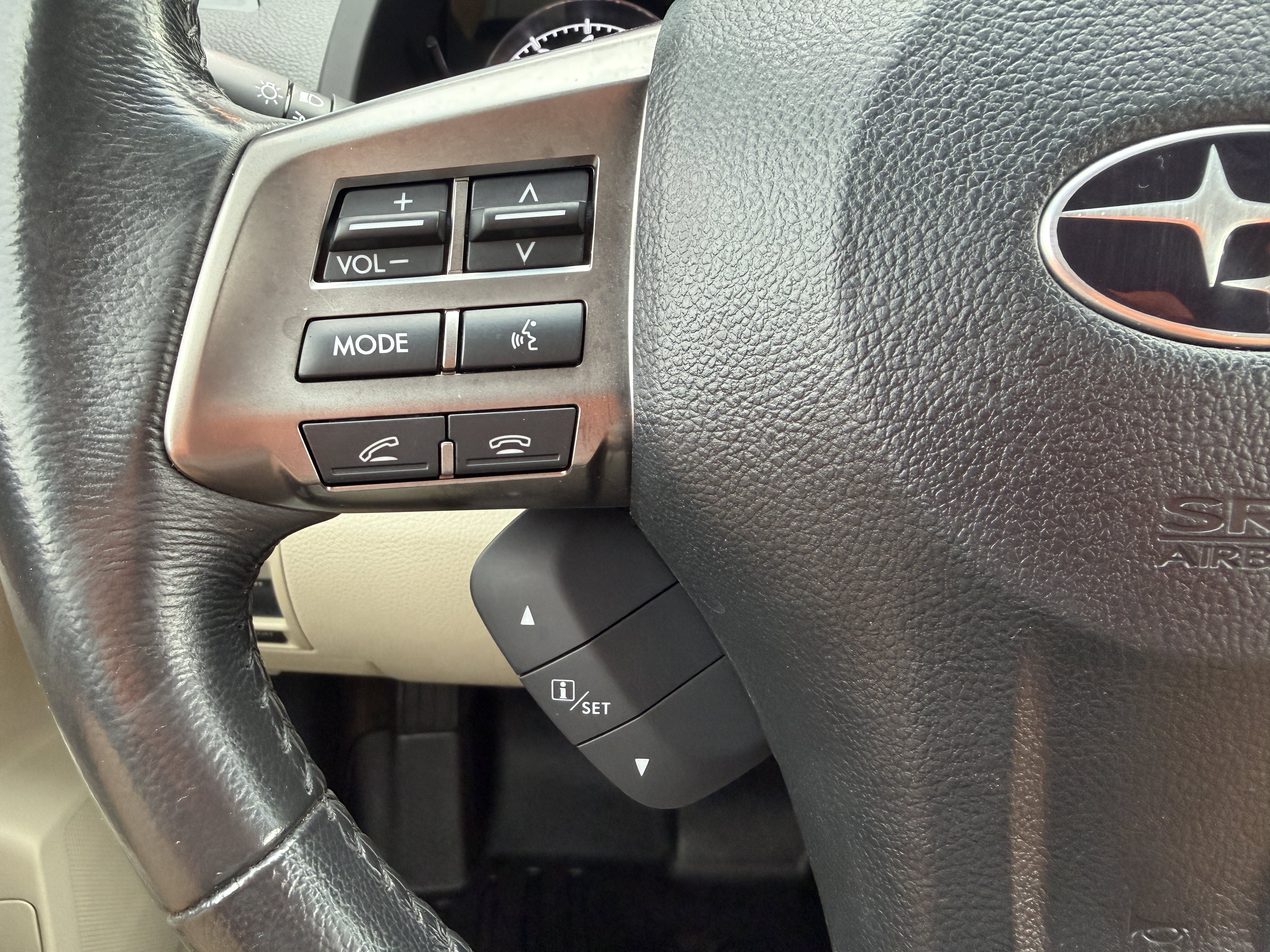 Used 2013 Subaru Outback 2.5i Limited AWD/4WD image 24
