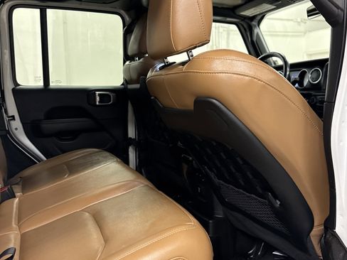 Used 2021 Jeep Wrangler Unlimited Rubicon 4xe w/ Cold Weather Group image 10