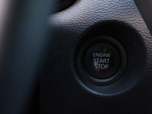 Certified 2025 Toyota Corolla Cross LE FWD image 14