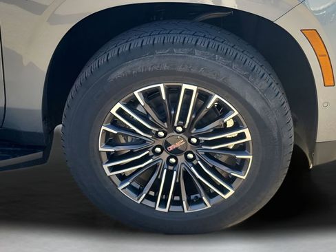 New 2026 GMC Yukon XL Elevation image 20