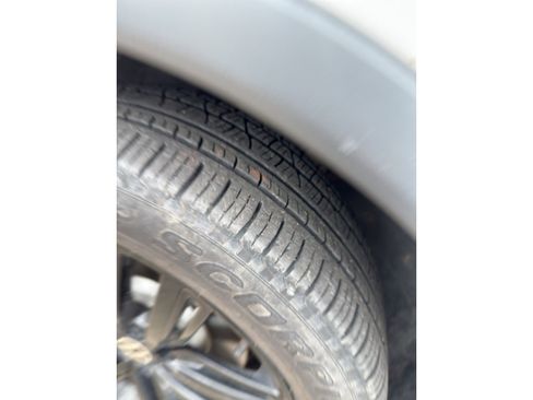 Used 2022 Volkswagen Tiguan SE R-Line image 20