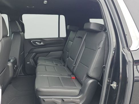 Used 2024 Chevrolet Suburban LT AWD/4WD image 35