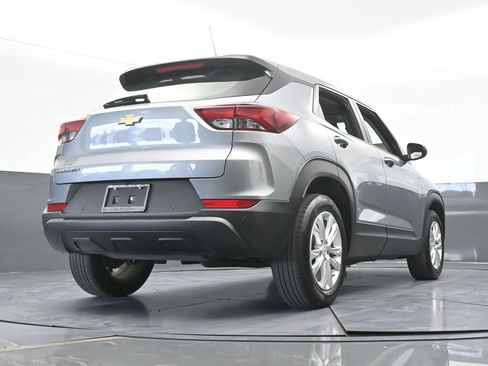 Used 2023 Chevrolet TrailBlazer LS FWD image 57