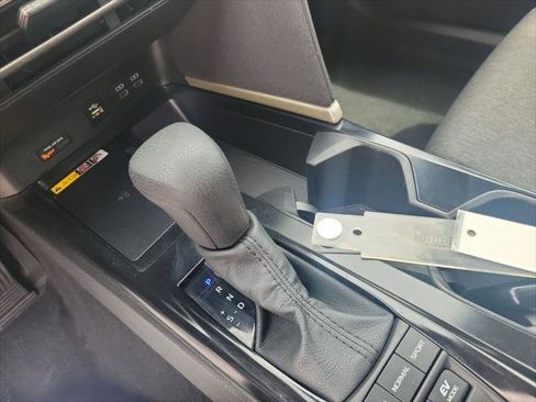 Certified 2025 Toyota Camry LE image 27