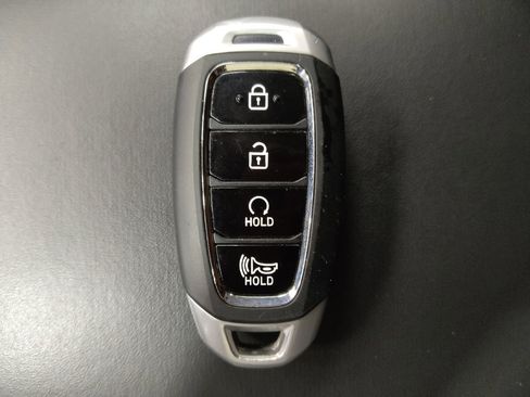 Used 2025 Hyundai Venue SEL FWD image 32