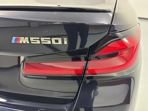 Used 2022 BMW M550i xDrive w/ Executive Package image 8