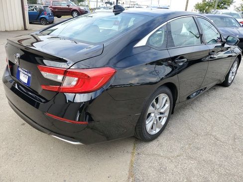 Used 2019 Honda Accord LX image 11