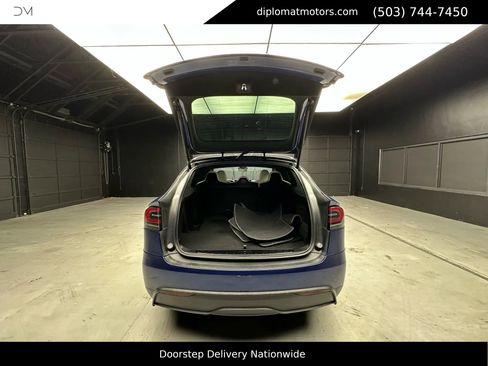 Used 2022 Tesla Model X image 43