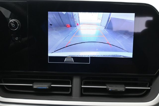 Used 2024 Chevrolet Trax RS FWD image 41