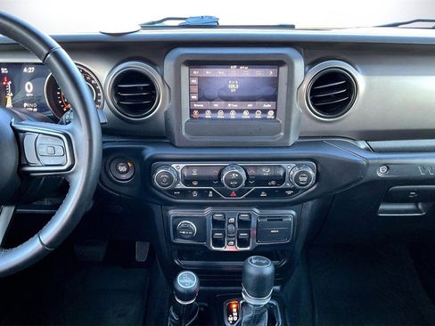 Certified 2021 Jeep Wrangler Willys image 11