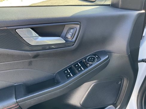 Used 2023 Ford Escape ST-Line Select image 17