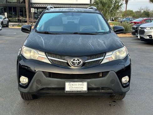 Used 2015 Toyota RAV4 LE image 3