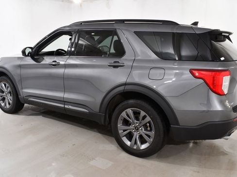 Used 2022 Ford Explorer XLT w/ Equipment Group 202A image 15