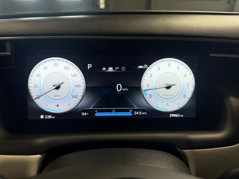 Used 2023 Hyundai Tucson Limited image 16