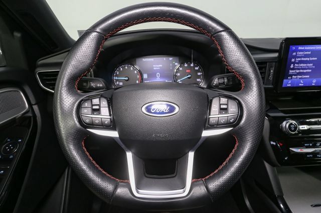 Used 2023 Ford Explorer ST-Line w/ Class IV Trailer Tow Package AWD/4WD image 34