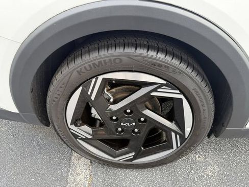 Certified 2025 Kia K4 EX FWD image 42