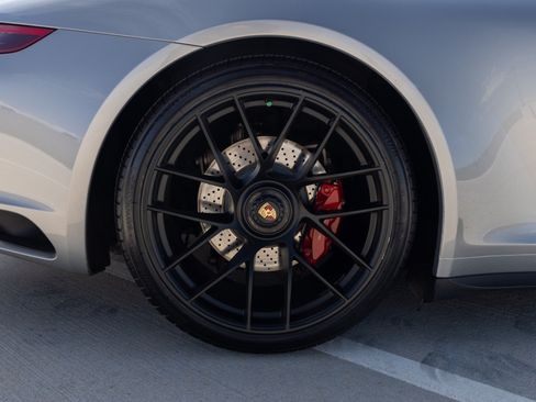 Used 2018 Porsche 911 GT3 RS image 18