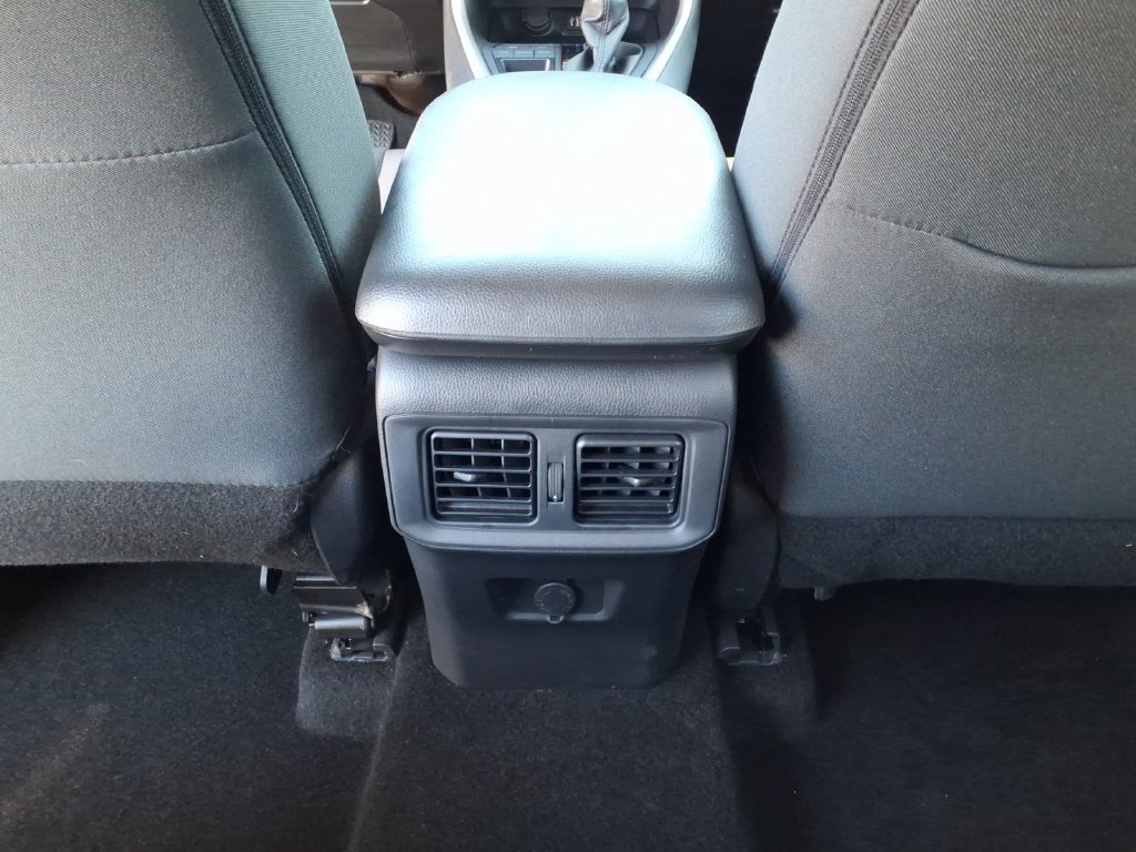 Certified 2025 Toyota RAV4 LE FWD image 4