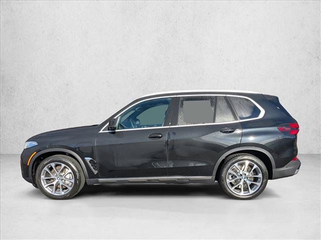 Used 2026 BMW X5 xDrive50e w/ Premium Package AWD/4WD image 8