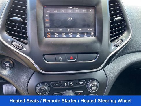 Certified 2020 Jeep Cherokee Latitude Plus w/ Cold Weather Group AWD/4WD image 11