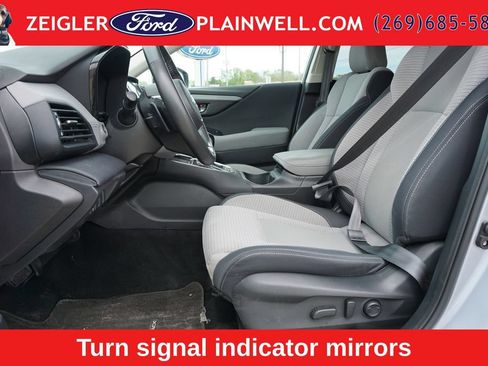 Used 2023 Subaru Outback Premium AWD/4WD image 17