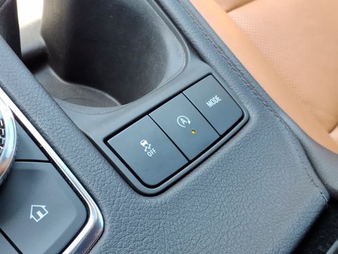 Used 2024 Cadillac XT4 Premium Luxury w/ Technology Package FWD image 23