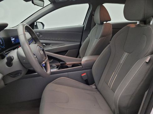 Used 2025 Hyundai Elantra SEL FWD image 17