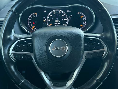 Used 2020 Jeep Grand Cherokee Altitude RWD image 23