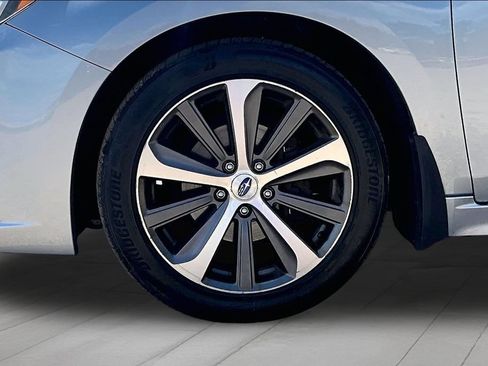 Used 2017 Subaru Legacy 2.5i Limited AWD/4WD image 9