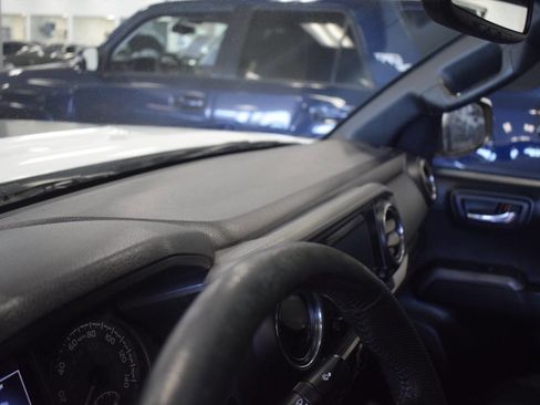 Used 2017 Toyota Tacoma TRD Pro AWD/4WD image 73