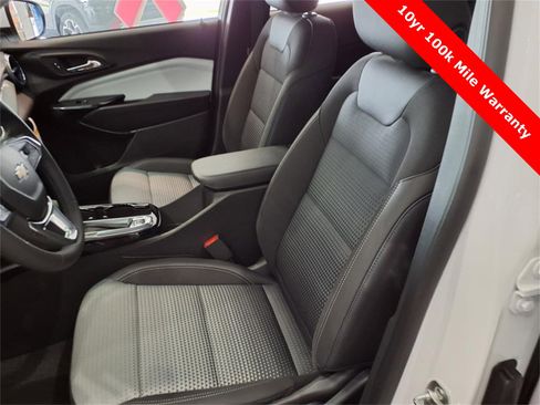 New 2025 Chevrolet Trax LT w/ Driver Confidence Package image 16