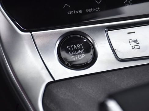 Used 2025 Audi A6 3.0T Premium AWD/4WD image 15