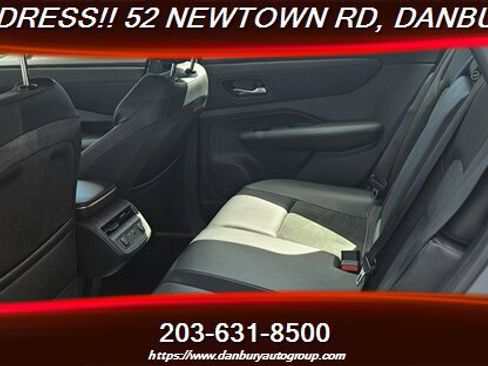 Used 2023 Nissan Ariya FWD image 10