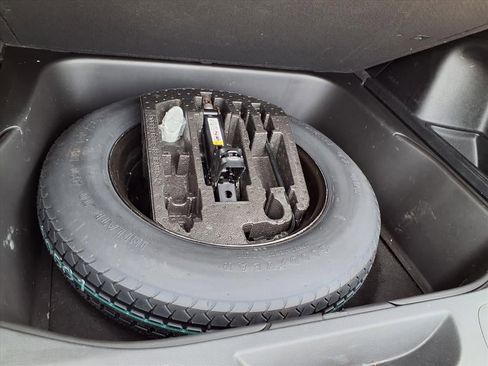 Certified 2022 Jeep Grand Cherokee Limited image 32