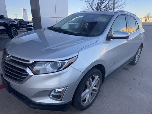 Used 2019 Chevrolet Equinox Premier image 3