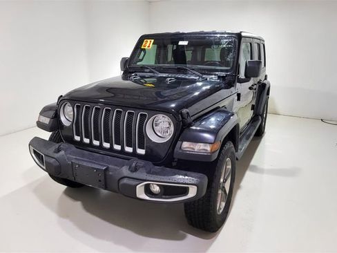 Used 2021 Jeep Wrangler Unlimited Sahara w/ Cold Weather Group image 13