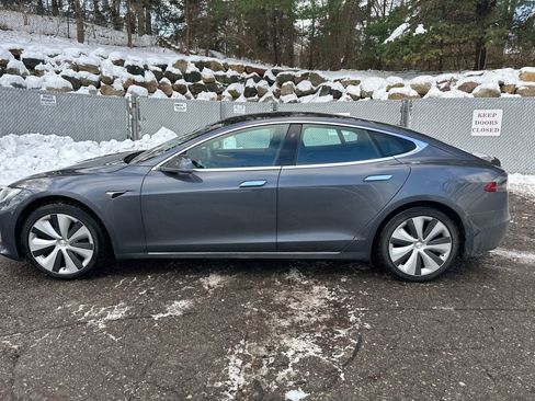 Used 2021 Tesla Model S Long Range image 2