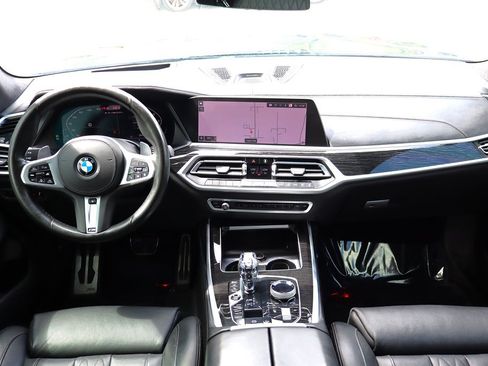 Used 2020 BMW X7 M50i w/ Dynamic Handling Package AWD/4WD image 12