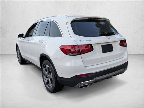 Used 2022 Mercedes-Benz GLC 300 4MATIC w/ Premium Package Lite image 7