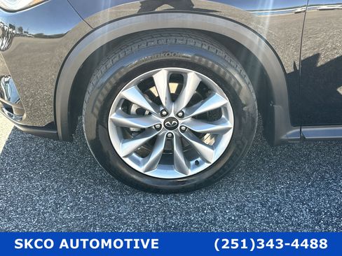 Used 2020 INFINITI QX50 Luxe w/ Navigation Package image 9