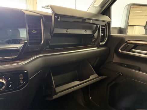 Used 2024 GMC Sierra 3500 SLE w/ SLE Value Package AWD/4WD image 20