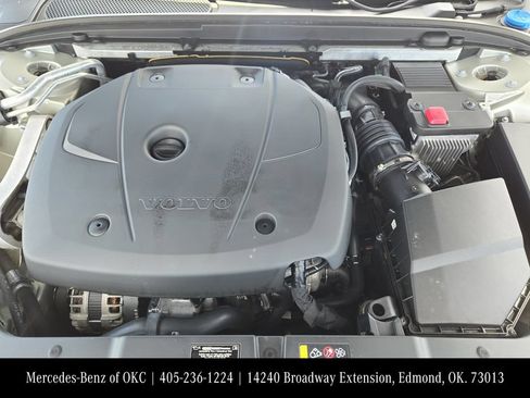 Used 2020 Volvo S60 T6 Momentum AWD/4WD image 22