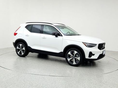New 2026 Volvo XC40 B5 Plus w/ Protection Package Premier image 3