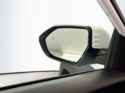 Used 2025 Hyundai Kona SEL image 16